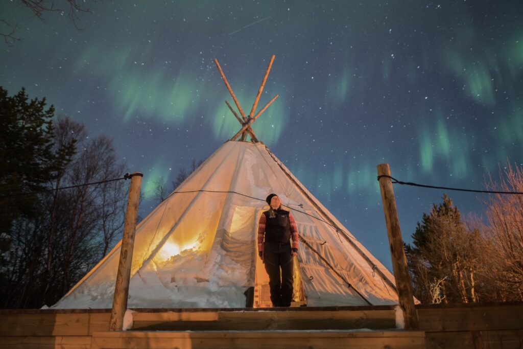 What is a Lávuu – the Sami traditional tent