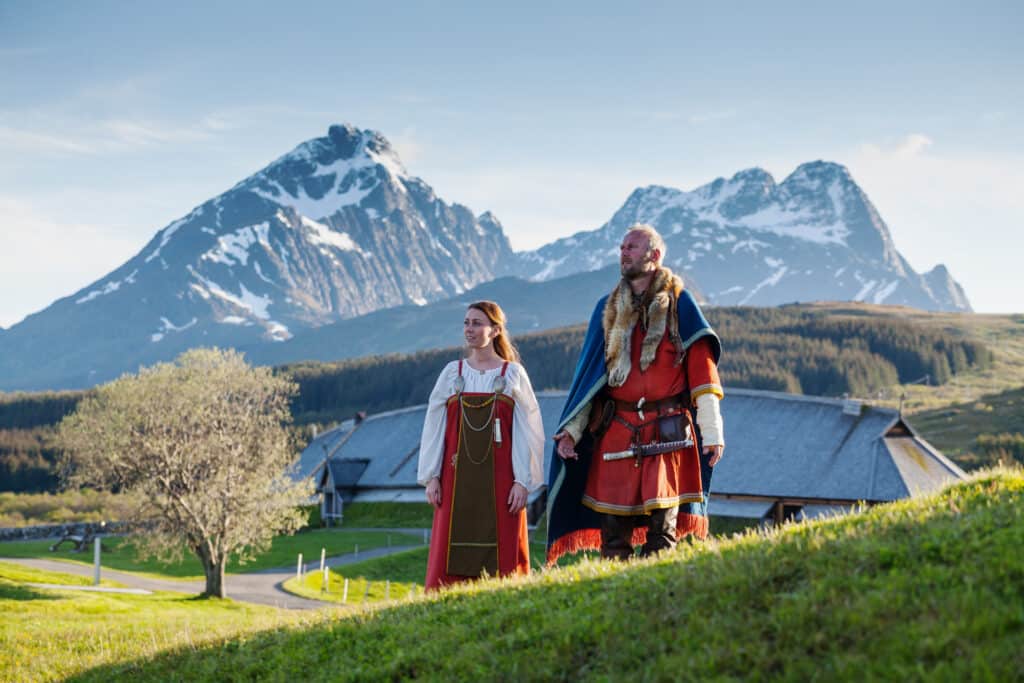 Lofotr Vikingmuseum: Heldagsbesøk, fra Svolvær, med Arctic Route