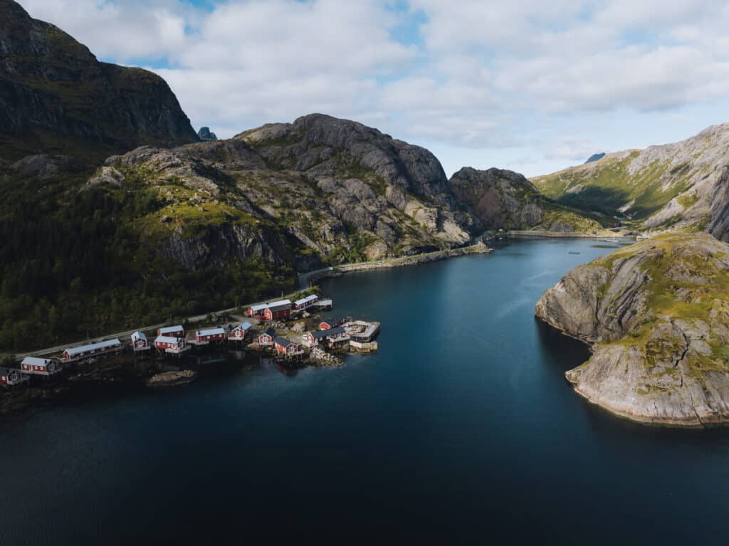 Utforsk Nusfjord og Henningsvær