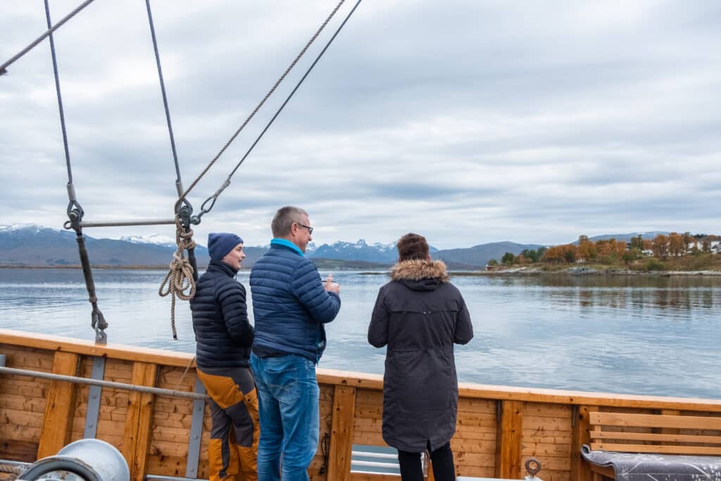 1-Hour Photo & History Cruise