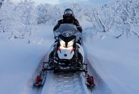 Tour of Kilpisjärvi by Snowmobile