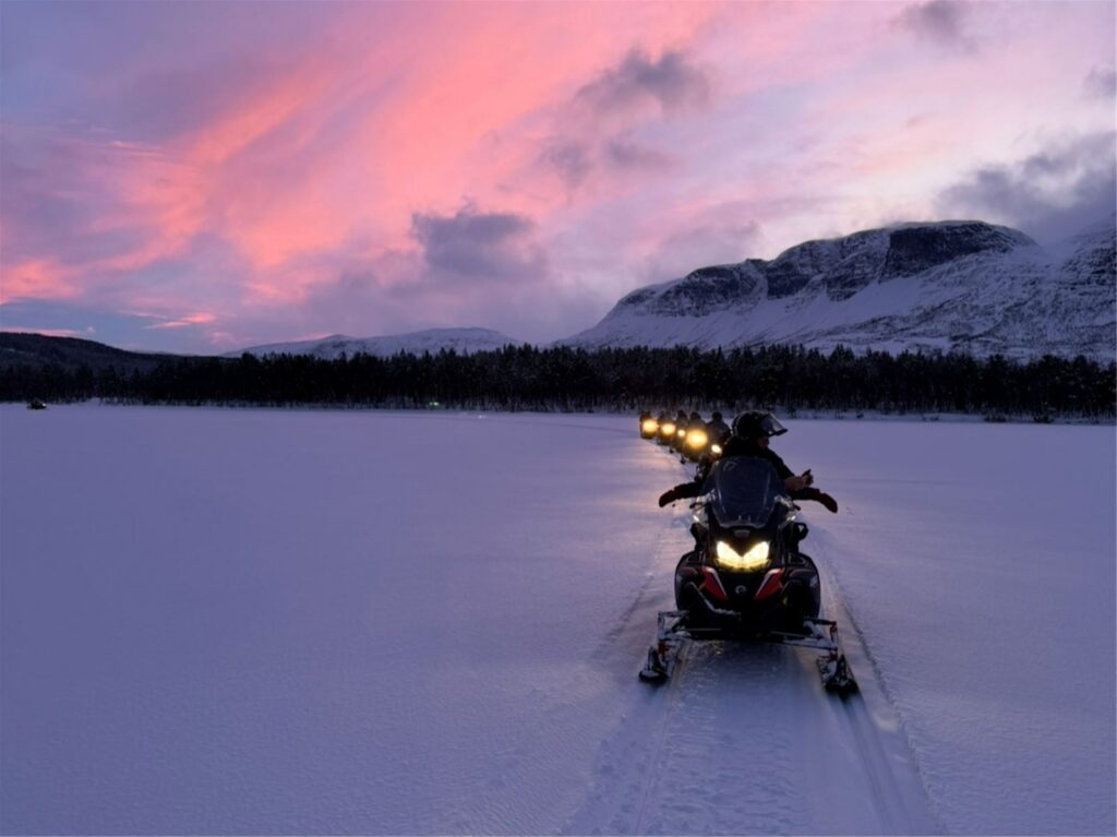 Snowmobile excursion afternoon in beautiful Skibotn valley, from Tromsø